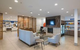 Holiday Inn Express & Suites Marquette By Ihg